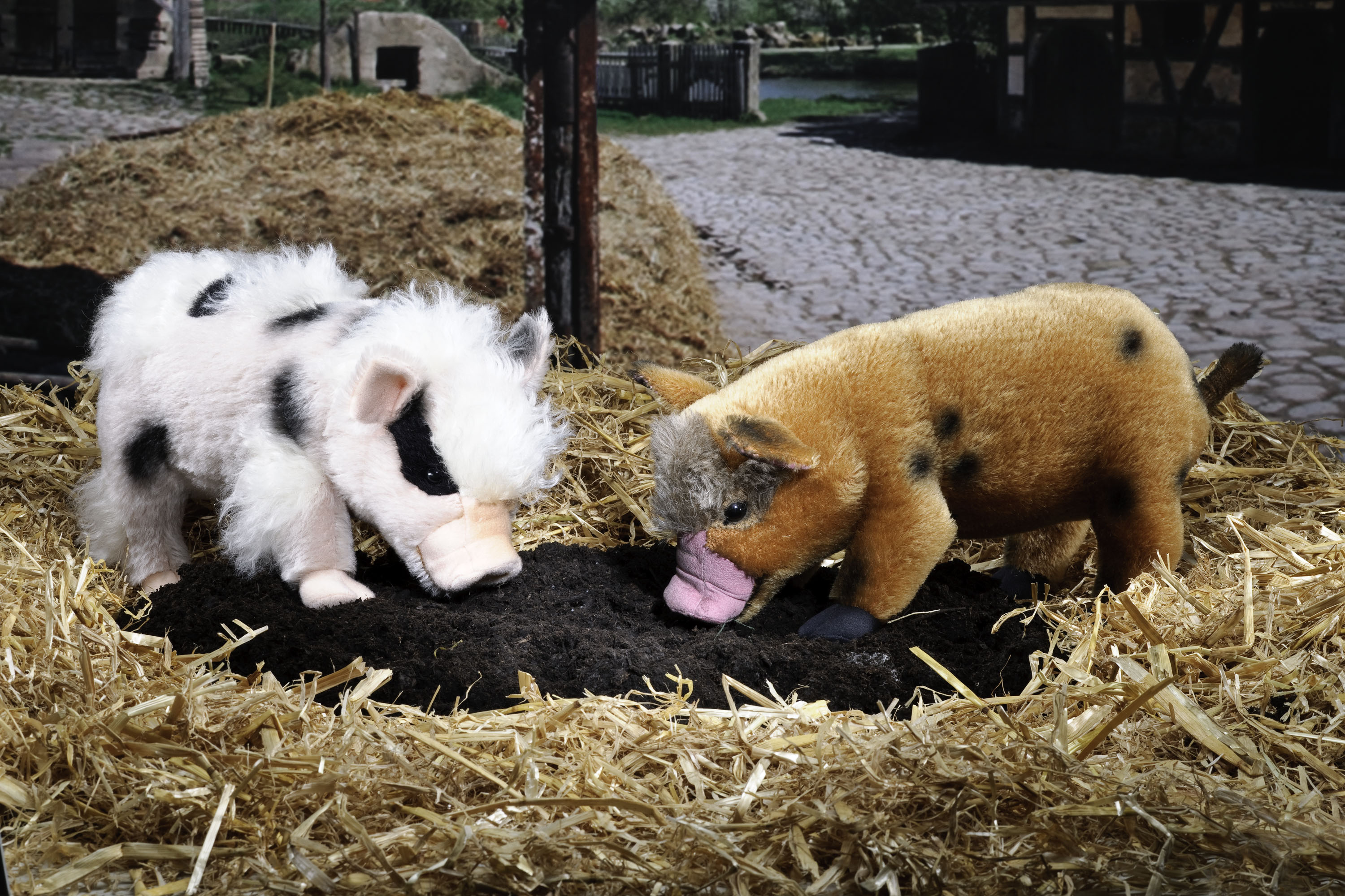 toy pot belly pig